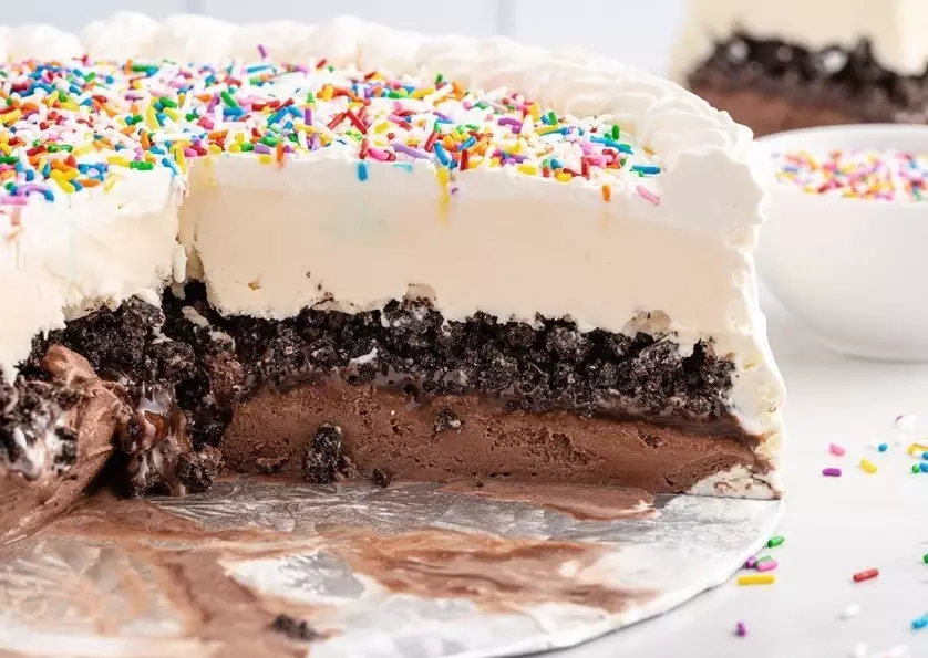 easy ice cream cake