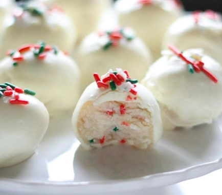 Easy Baking Recipes Christmas: Effortless Holiday Treats for Everyone
