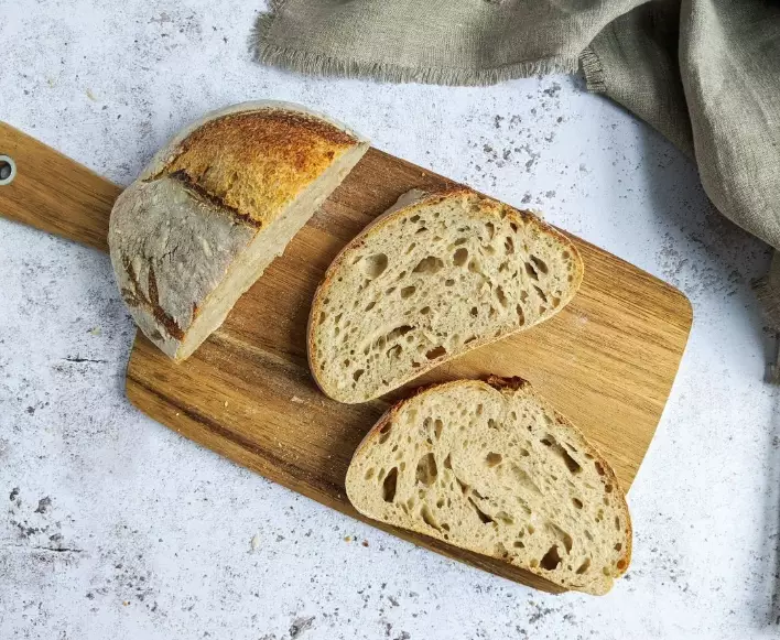 sourdough vs regular bread