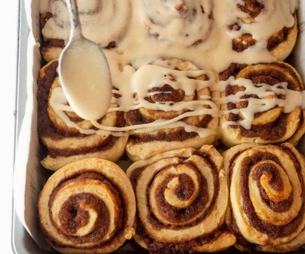 cinnamon roll icing without cream cheese
