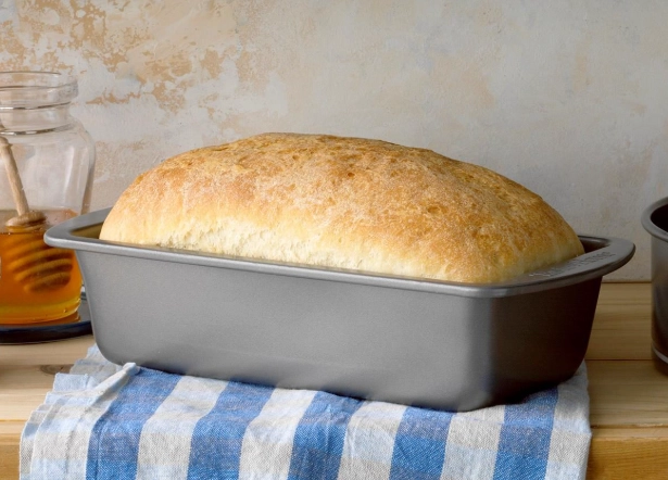how to keep bread soft