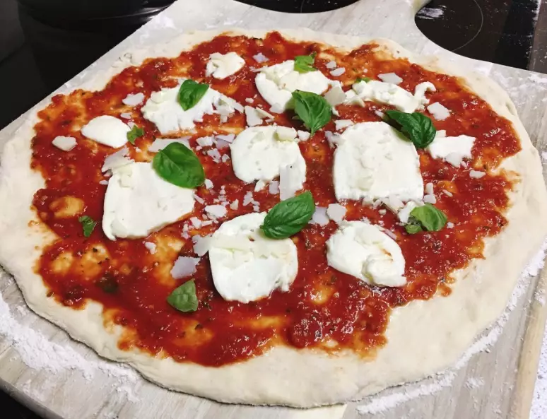 Neapolitan pizza dough