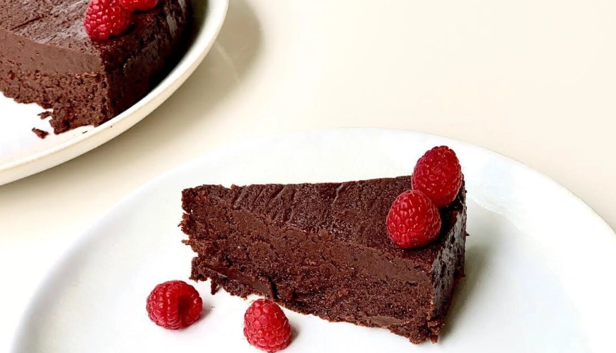 flourless chocolate cake calories