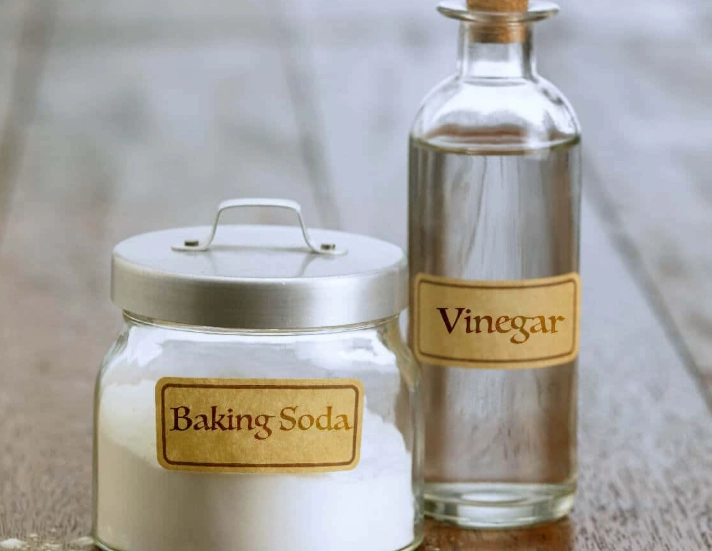 The Science of Baking: How Chemistry Creates Perfect Cakes, Breads & Pastries